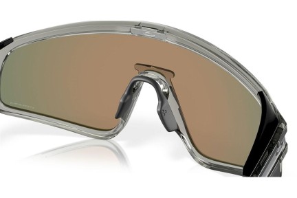 Sonnenbrille Oakley LATCH PANEL KYLIAN MBAPPÈ OO9404 940404 Rechteck Grau